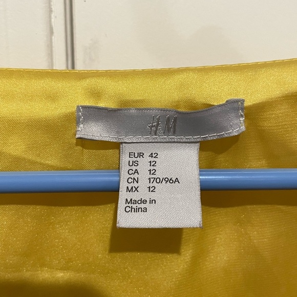 H&M yellow dress - Picture 3 of 6